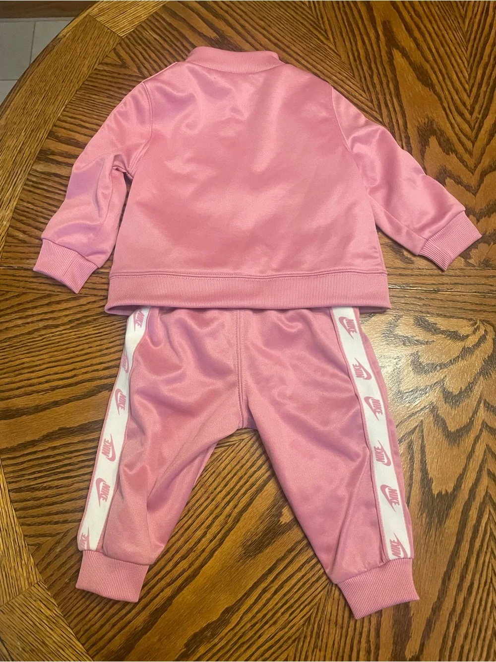 Infant Girl’s Nike Pink Track Suit Size 12 Months